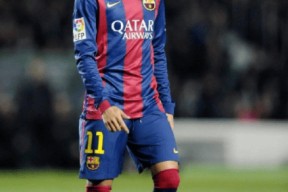 内马尔官方宣布重返赛场新规，澳大利亚队引发争议！观众掌声雷动的简单介绍