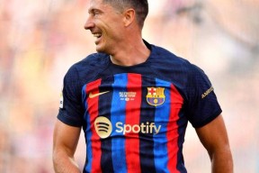 莱万多夫斯基和c罗谁厉害